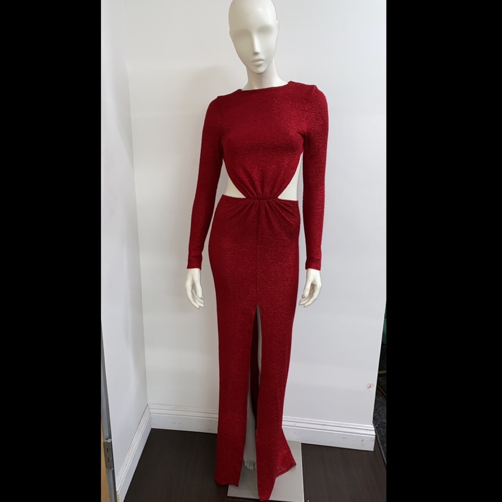 Backless gown